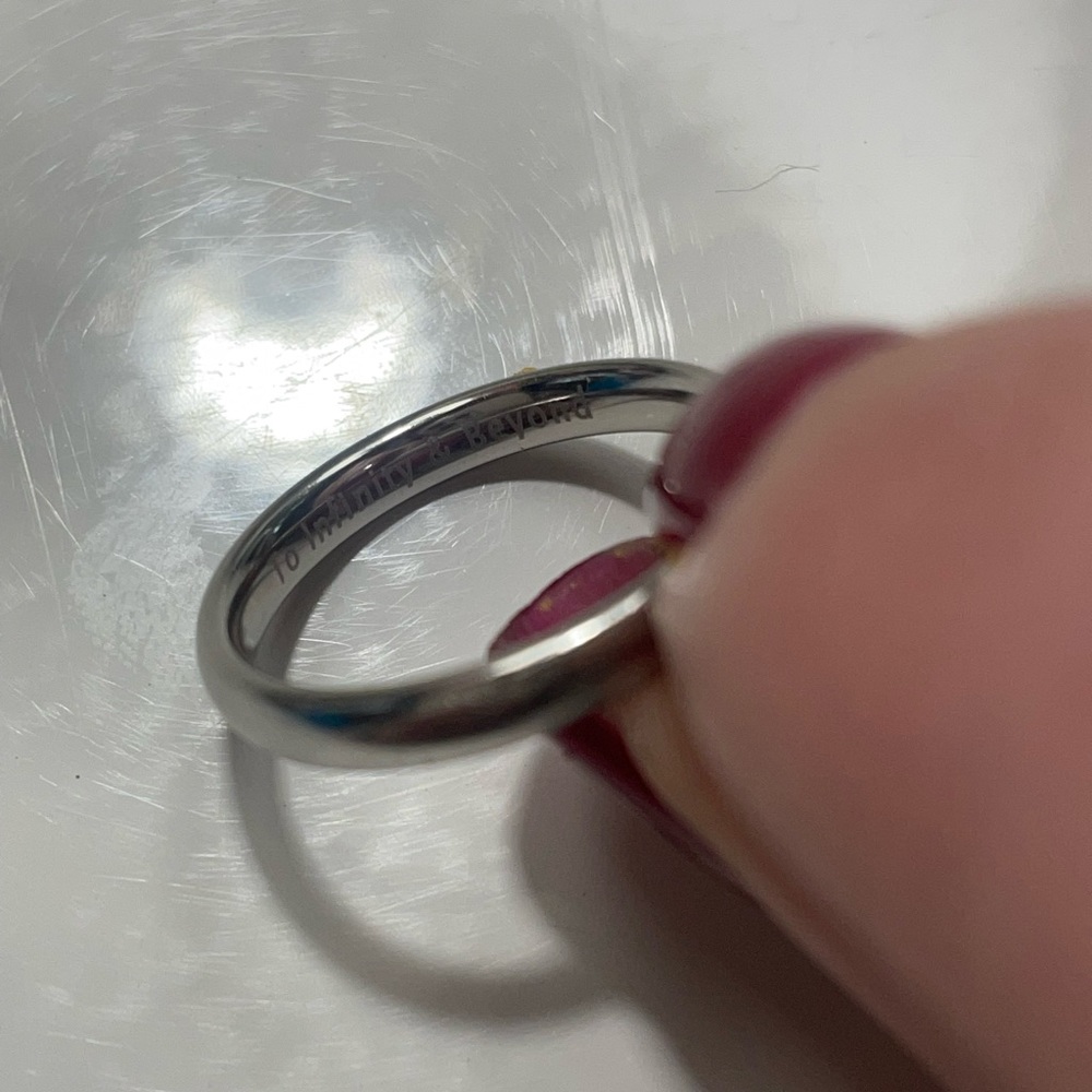 Benchmark platinum ring size 6.5